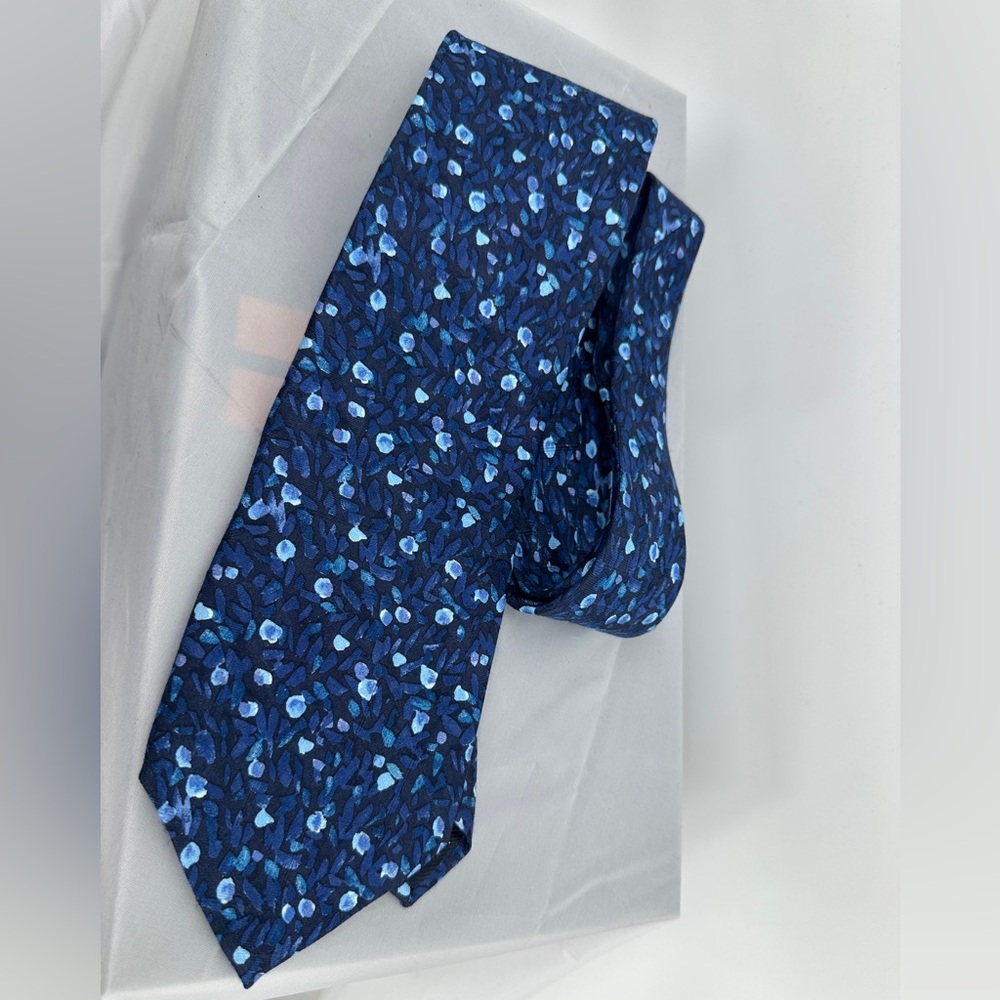 Ermenegildo Zegna silk blue pattern tie